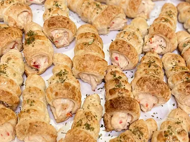 Cachitos de hojaldre para cóctel, San Pablo Quinta Normal